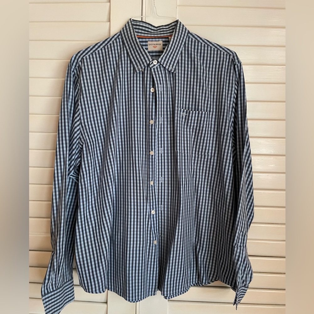 Men’s Dockers Button down shirt